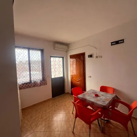 Mani 2 Hotel