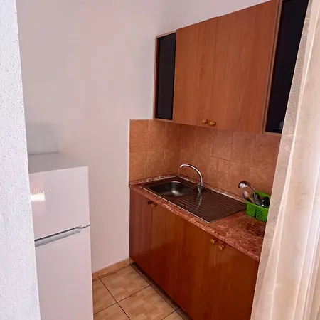 Mani 2 Hotel