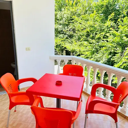 Mani 2 Hotel
