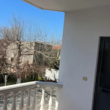 Mani 2 Hotel