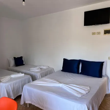 Mani 2 Hotel
