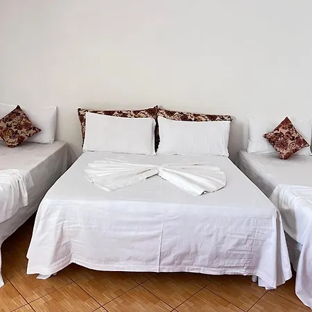 Mani 2 Hotel Velipoje