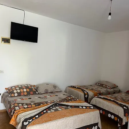 Mani 2 Hotel Velipoje