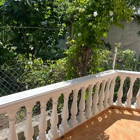 Mani 2 Hotel Velipojë