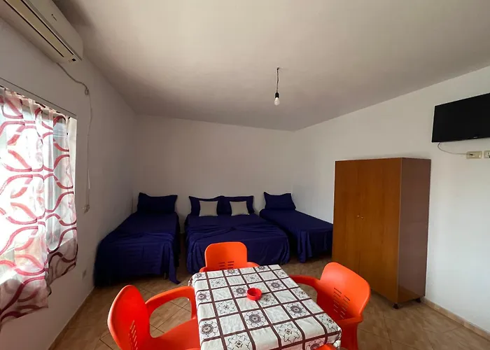 Mani 2 Hotel Velipojë