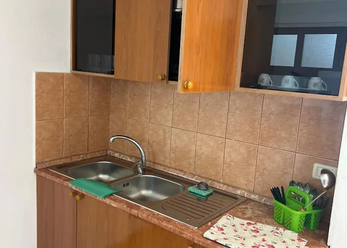 Mani 2 Hotel Velipojë